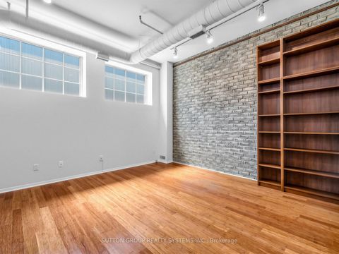 Photo 8 at 5 - 6 Bartlett Avenue W, Junction, Toronto