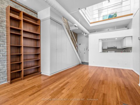 Photo 12 at 5 - 6 Bartlett Avenue W, Junction, Toronto