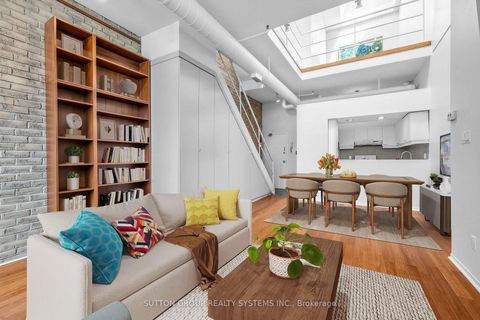 Photo 13 at 5 - 6 Bartlett Avenue W, Junction, Toronto