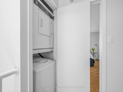 Photo 20 at 5 - 6 Bartlett Avenue W, Junction, Toronto