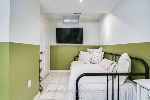 Photo 39 at 140 Conn Smythe Drive, Scarborough Village, Toronto