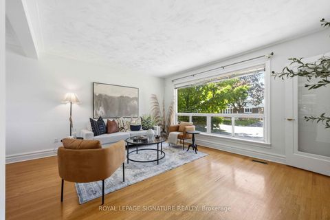 Photo 4 at 37 Ivorwood Crescent, Maryvale, Toronto