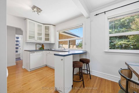 Photo 10 at 37 Ivorwood Crescent, Maryvale, Toronto