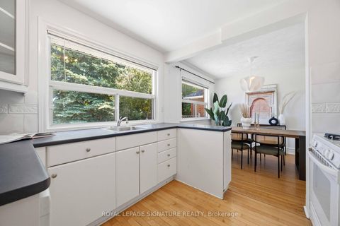 Photo 12 at 37 Ivorwood Crescent, Maryvale, Toronto