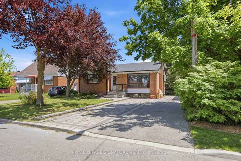 Photo 33 at 37 Ivorwood Crescent, Maryvale, Toronto