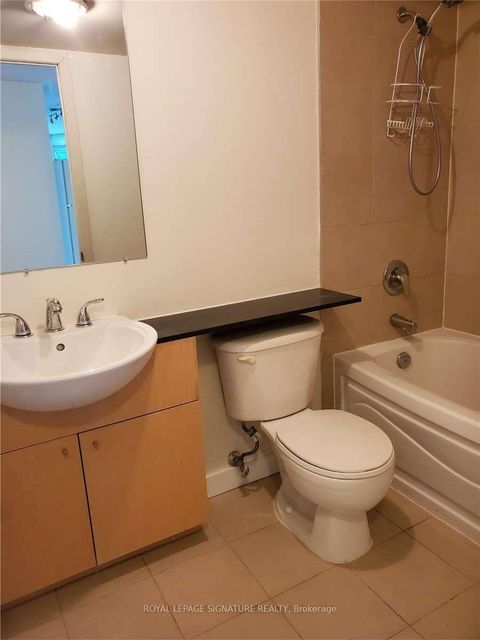 Photo 11 at 1703 - 373 Front Street W, Waterfront Communities C1, Toronto