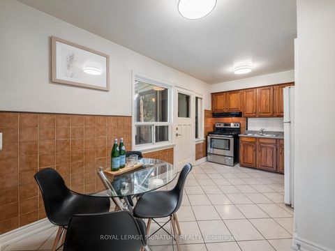 Photo 10 at 27 Dalecliff Crescent, Maryvale, Toronto