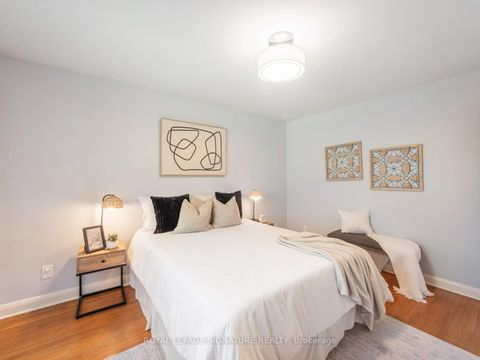 Photo 15 at 27 Dalecliff Crescent, Maryvale, Toronto