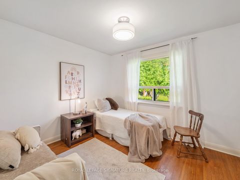 Photo 18 at 27 Dalecliff Crescent, Maryvale, Toronto