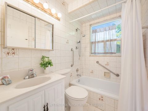 Photo 20 at 27 Dalecliff Crescent, Maryvale, Toronto