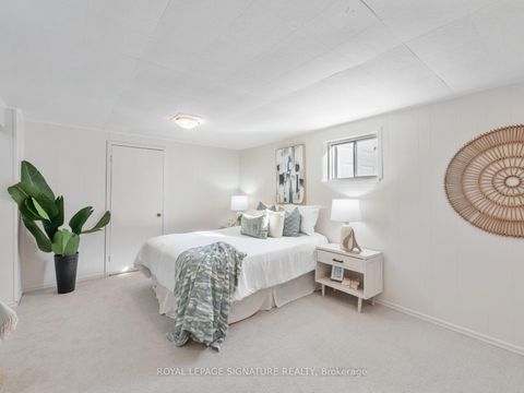 Photo 26 at 27 Dalecliff Crescent, Maryvale, Toronto