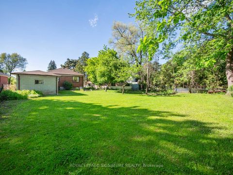 Photo 35 at 27 Dalecliff Crescent, Maryvale, Toronto