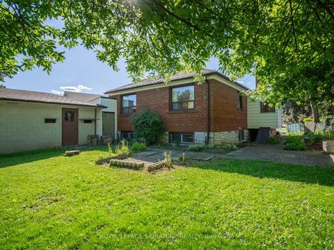 Photo 37 at 27 Dalecliff Crescent, Maryvale, Toronto