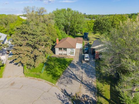 Photo 45 at 27 Dalecliff Crescent, Maryvale, Toronto
