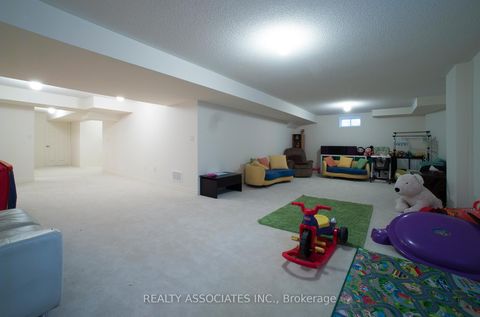 Photo 12 at 50 Strong Avenue, Patterson, Vaughan
