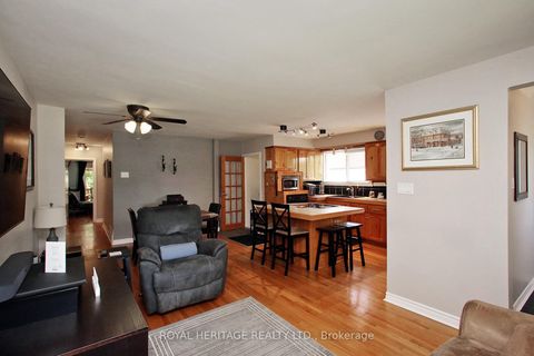 Photo 8 at 27 Medway Crescent, Bendale, Toronto