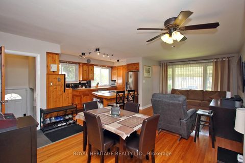 Photo 10 at 27 Medway Crescent, Bendale, Toronto