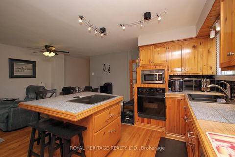 Photo 13 at 27 Medway Crescent, Bendale, Toronto
