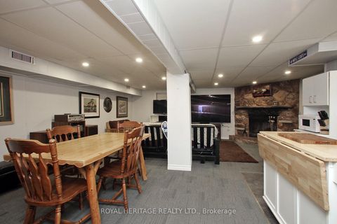 Photo 22 at 27 Medway Crescent, Bendale, Toronto