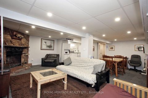 Photo 23 at 27 Medway Crescent, Bendale, Toronto