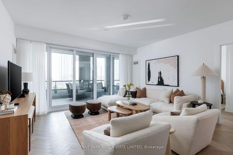 Photo 1 at 907 - 455 Wellington Street W, Waterfront Communities C1, Toronto