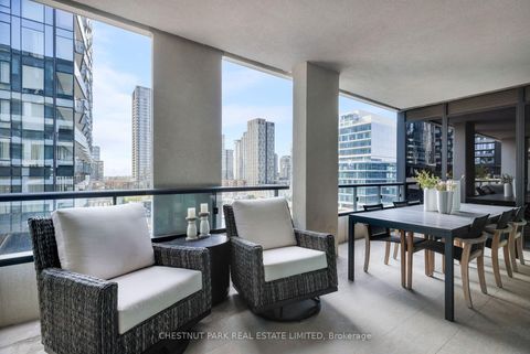 Photo 12 at 907 - 455 Wellington Street W, Waterfront Communities C1, Toronto