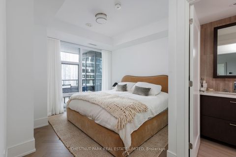 Photo 16 at 907 - 455 Wellington Street W, Waterfront Communities C1, Toronto
