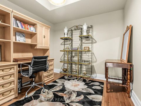 Photo 30 at 506 - 155 St Clair Avenue W, Casa Loma, Toronto