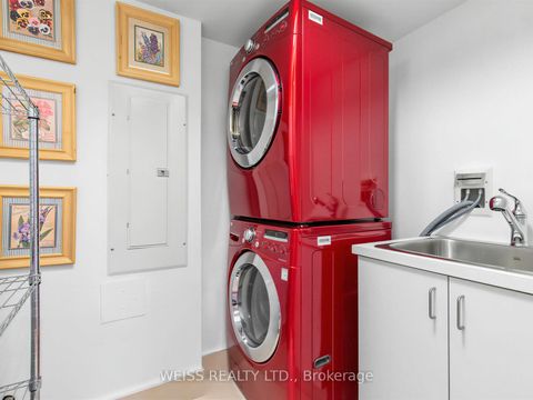 Photo 32 at 506 - 155 St Clair Avenue W, Casa Loma, Toronto