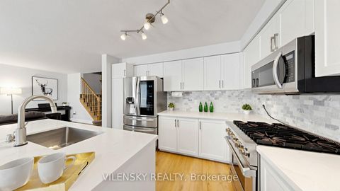 Photo 3 at 96 Sawmill Valley Drive, Summerhill Estates, Newmarket