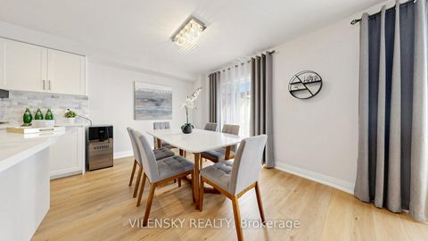 Photo 12 at 96 Sawmill Valley Drive, Summerhill Estates, Newmarket