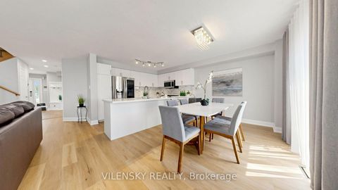 Photo 13 at 96 Sawmill Valley Drive, Summerhill Estates, Newmarket