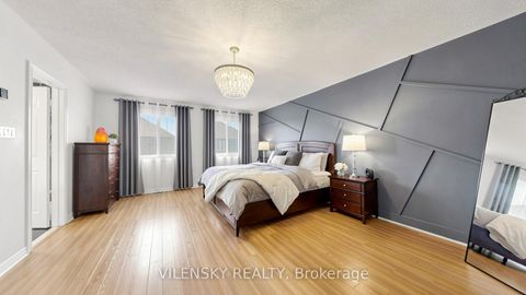 Photo 15 at 96 Sawmill Valley Drive, Summerhill Estates, Newmarket