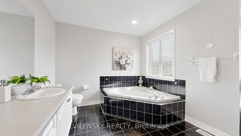 Photo 19 at 96 Sawmill Valley Drive, Summerhill Estates, Newmarket