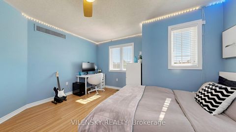 Photo 23 at 96 Sawmill Valley Drive, Summerhill Estates, Newmarket