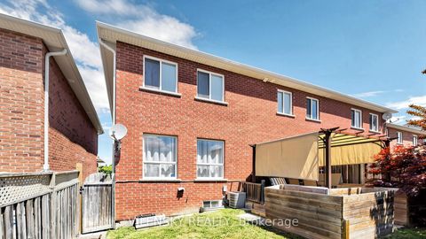 Photo 34 at 96 Sawmill Valley Drive, Summerhill Estates, Newmarket
