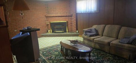 Photo 12 at 7 Daystrom Drive, Humbermede, Toronto