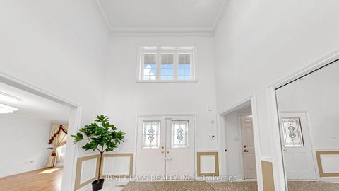 Photo 1 at 17 Cross Hill Road, L'Amoreaux, Toronto