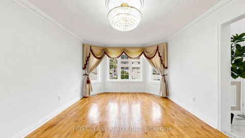 Photo 3 at 17 Cross Hill Road, L'Amoreaux, Toronto