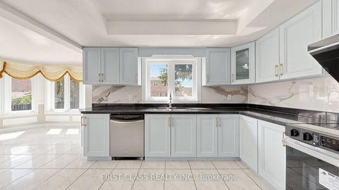 Photo 11 at 17 Cross Hill Road, L'Amoreaux, Toronto