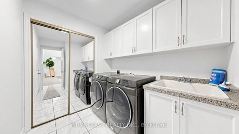 Photo 15 at 17 Cross Hill Road, L'Amoreaux, Toronto