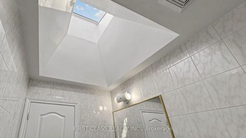 Photo 25 at 17 Cross Hill Road, L'Amoreaux, Toronto