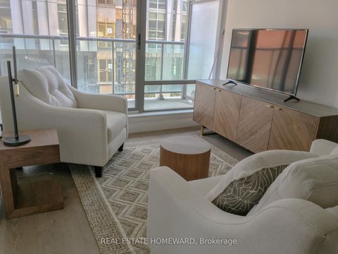 Photo 2 at 603 - 18 Yorkville Avenue, Annex, Toronto