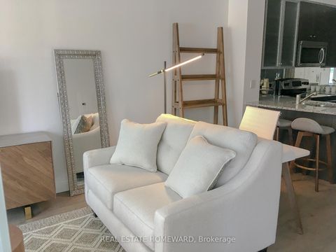 Photo 4 at 603 - 18 Yorkville Avenue, Annex, Toronto