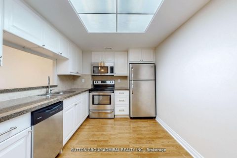 Photo 8 at 1107 - 7601 Bathurst Street, Yorkhill, Vaughan