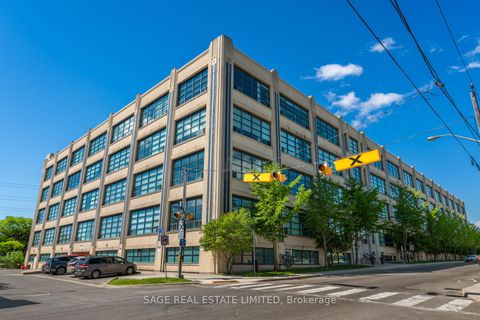 Photo 1 at 123 - 1001 Roselawn Avenue, Belgravia, Toronto