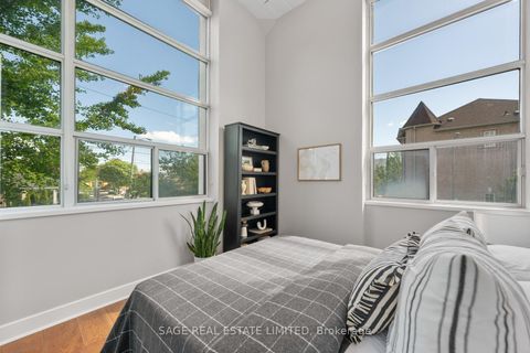 Photo 31 at 123 - 1001 Roselawn Avenue, Belgravia, Toronto