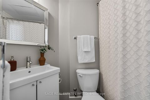 Photo 38 at 123 - 1001 Roselawn Avenue, Belgravia, Toronto