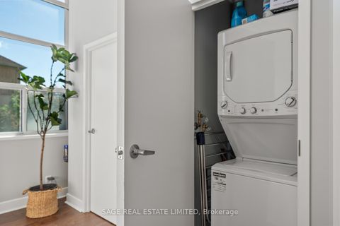 Photo 41 at 123 - 1001 Roselawn Avenue, Belgravia, Toronto