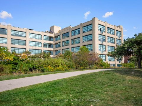 Photo 49 at 123 - 1001 Roselawn Avenue, Belgravia, Toronto